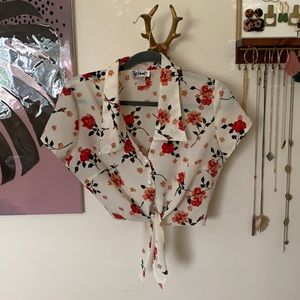 Vintage floral tie front crop blouse